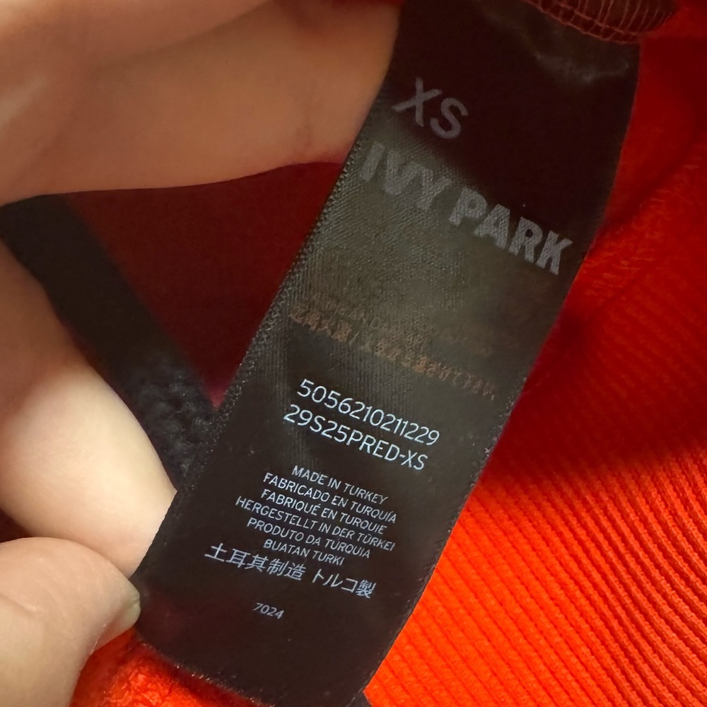 Ivy Park Red Off-Shoulder Cropped Sweatshirt XS - Picture 5 of 5